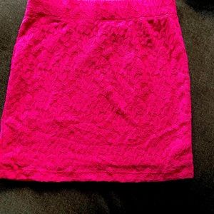 Nollie fuchsia mini skirt, size Small, like new.  $8